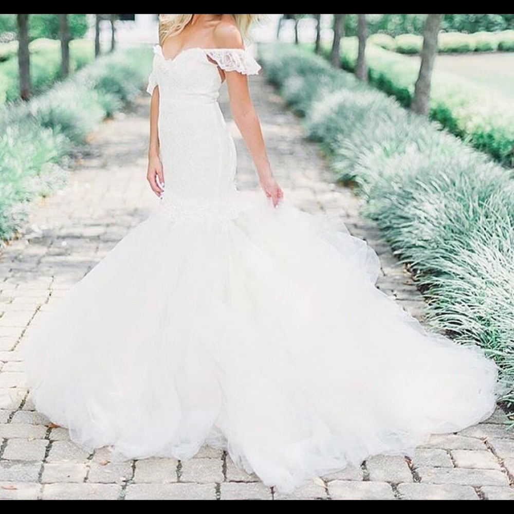 Lauren Elaine Aurelia Wedding Dress